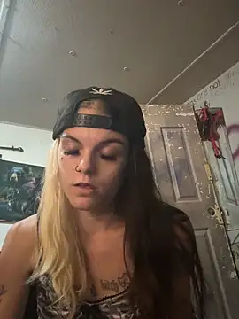 ittybittymeryssa online show from October 5, 2025, 6:34 am