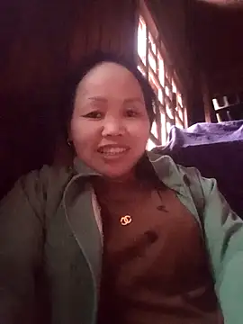  YooY  online show from October 7, 2025, 10:01 am