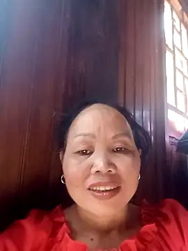  YooY  online show from October 18, 2025, 3:31 am