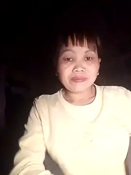  YooY  online show from November 18, 2025, 3:38 pm