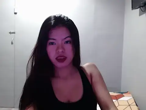 nathalie x online show from December 5, 2025, 2:03 pm