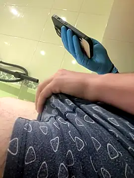 Dickii21 online show from October 13, 2025, 8:03 am