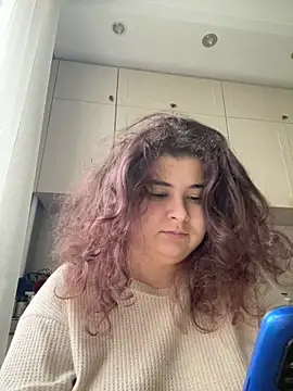 AliceCurlyX online show from January 8, 2026, 9:00 am