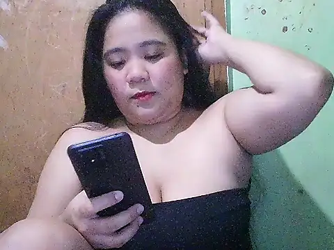 Snapshot of naughty_maria_x chatting on May 3, 2026, 5:52 pm naughty maria x online show from May 3, 2026, 5:52 pm