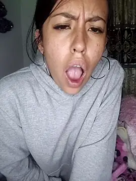 Queen Ashly online show from January 6, 2026, 3:21 am