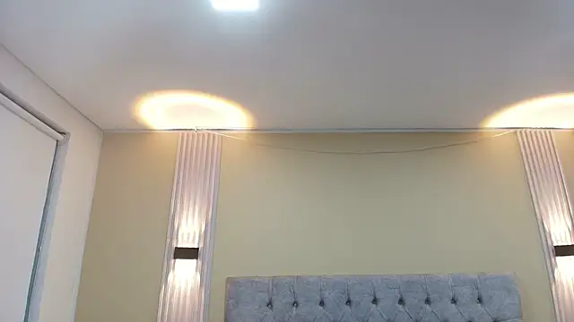 LiaMonroee  online show from September 17, 2025, 11:45 am