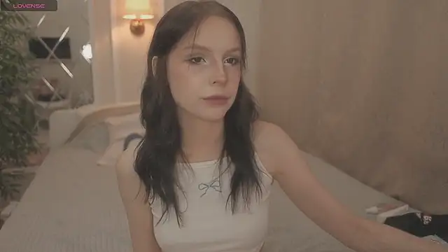 claire bennett online show from September 13, 2025, 10:53 pm