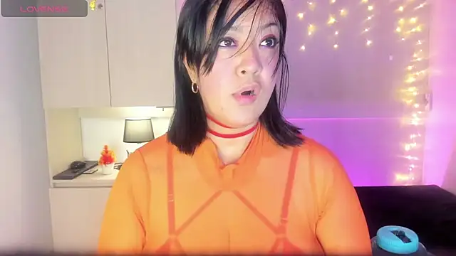 Snapshot of VickyRuiz_ chatting on May 11, 2026, 7:55 pm VickyRuiz online show from May 11, 2026, 7:55 pm