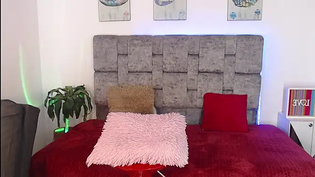 melodydoll online show from September 13, 2025, 3:01 pm