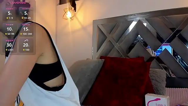 Candy Hott7 online show from October 28, 2025, 9:17 pm