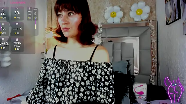 Candy Hott7 online show from January 6, 2026, 1:59 pm