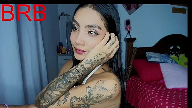 mia yireth online show from December 23, 2025, 12:19 am