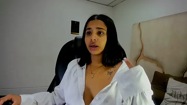 ScarletDoll online show from October 20, 2025, 2:45 am