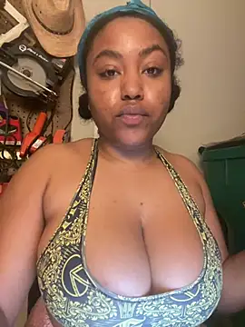 princesslivv online show from April 13, 2026, 1:44 am