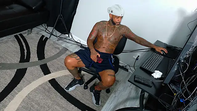 SLANGONDEMHOES online show from October 26, 2025, 12:44 pm