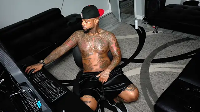 SLANGONDEMHOES online show from March 8, 2026, 4:38 am