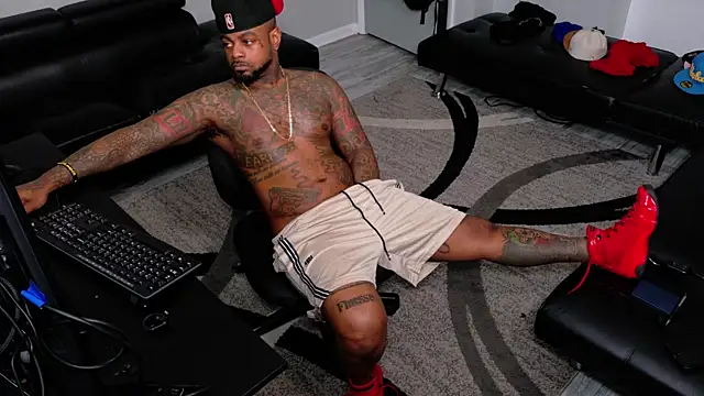 SLANGONDEMHOES online show from April 22, 2026, 1:56 pm