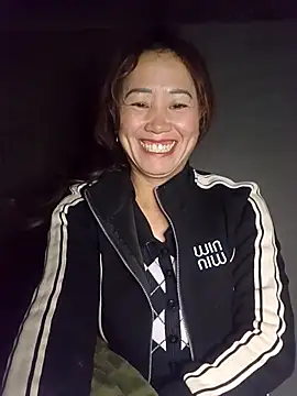 Fienjr online show from November 29, 2025, 6:33 pm