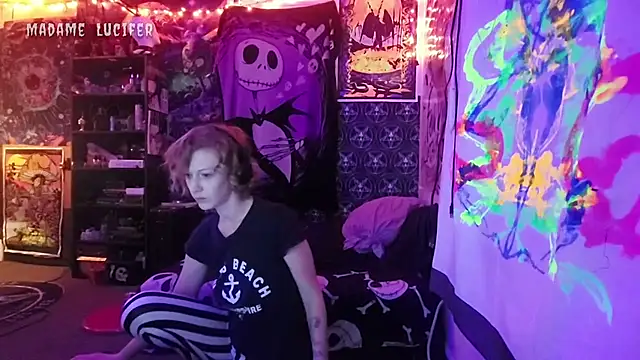 Snapshot of Madame_Lucifer chatting on May 15, 2026, 2:51 am Madame Lucifer online show from May 15, 2026, 2:51 am