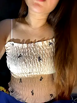 Hinne07 online show from November 12, 2025, 12:44 am