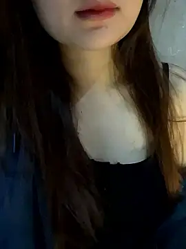 Hinne07 online show from January 9, 2026, 12:13 am