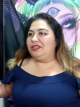 curvy diva  online show from October 18, 2025, 11:49 pm