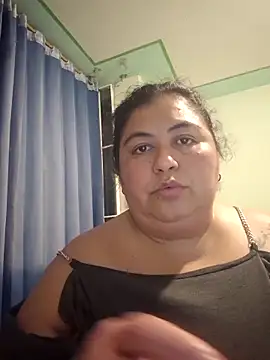 curvy diva  online show from November 30, 2025, 1:20 am