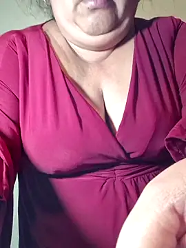 curvy diva  online show from April 10, 2026, 9:25 am