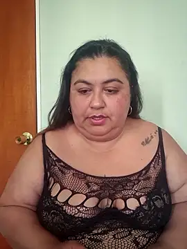 curvy diva  online show from April 19, 2026, 9:28 pm