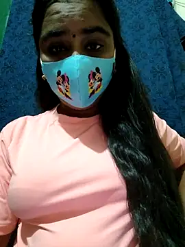 mini-queen online show from September 26, 2025, 2:21 pm