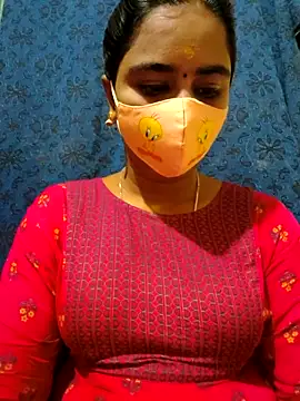 mini-queen online show from October 4, 2025, 7:28 am