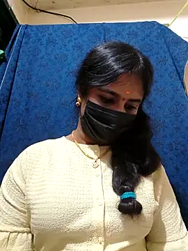 mini-queen online show from December 23, 2025, 9:29 am