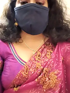 Snapshot of saritha29 chatting on September 17, 2025, 4:52 pm saritha29 online show from September 17, 2025, 4:52 pm