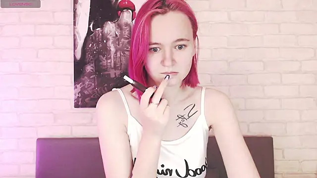 Ericha Stone online show from September 11, 2025, 1:28 am