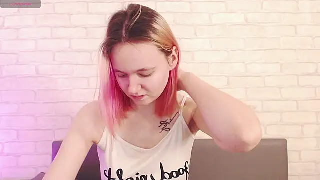 Ericha Stone online show from February 6, 2026, 1:21 am