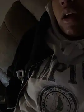 StylishEchium online show from October 30, 2025, 8:38 am