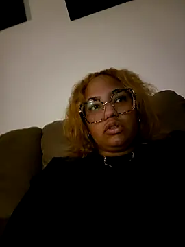 Snapshot of StylishEchium chatting on June 5, 2026, 4:41 am StylishEchium online show from June 5, 2026, 4:41 am