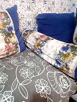 Mayamimi online show from September 18, 2025, 2:41 pm