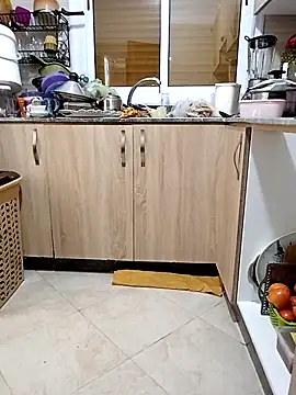 Mayamimi online show from November 25, 2025, 8:14 am