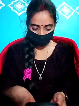 Pahadi couple online show from November 26, 2025, 8:48 am