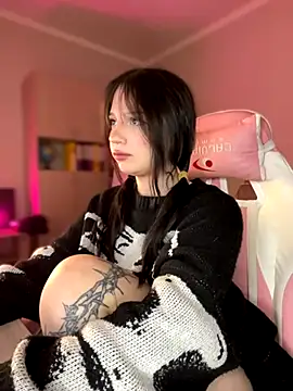 YourLittleDevil online show from October 19, 2025, 5:30 am