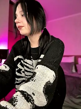 YourLittleDevil online show from February 21, 2026, 5:25 pm