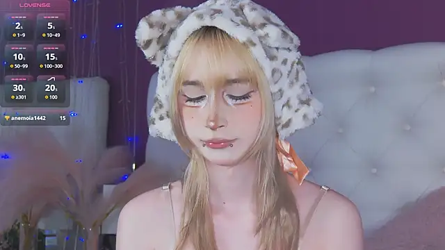 cutetomie online show from April 2, 2026, 9:23 pm