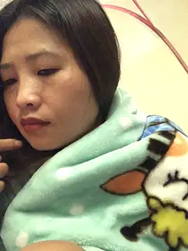 Snapshot of LiLy-0477 chatting on October 7, 2025, 8:33 am LiLy-0477 online show from October 7, 2025, 8:33 am