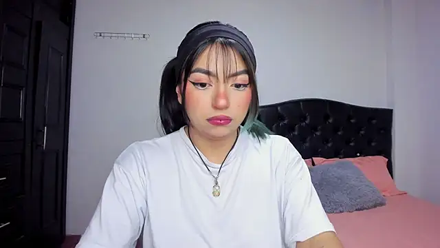 Snapshot of sammy_bunny1 chatting on October 14, 2025, 5:41 am sammy bunny1 online show from October 14, 2025, 5:41 am