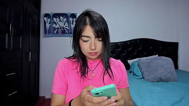 Snapshot of sammy_bunny1 chatting on October 24, 2025, 4:14 pm sammy bunny1 online show from October 24, 2025, 4:14 pm