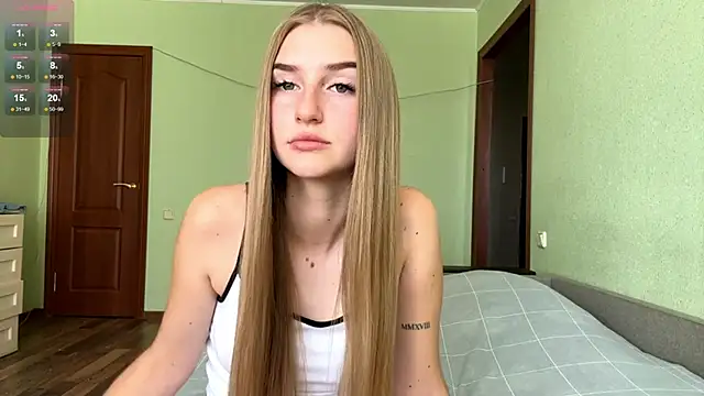 SweetJinny88 online show from September 24, 2025, 8:28 am