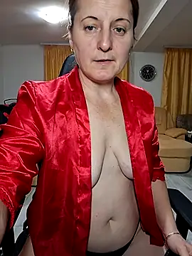 Fluturas2 online show from December 2, 2025, 9:10 pm