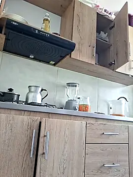 Snapshot of Alisson_Morgann chatting on April 12, 2026, 2:00 pm Alisson Morgann online show from April 12, 2026, 2:00 pm