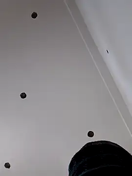 onlymasti00 online show from December 1, 2025, 1:43 am